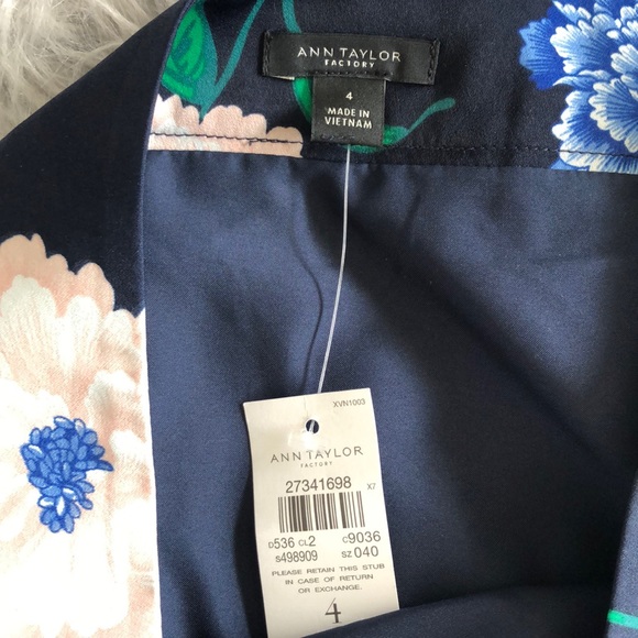 Ann Taylor Factory Floral Skirt - Picture 2 of 6
